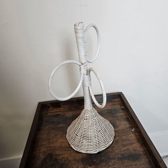 Wicker Woven Countertop Towel Rack Stand Bathroom Accessory White - Picture 2 of 5